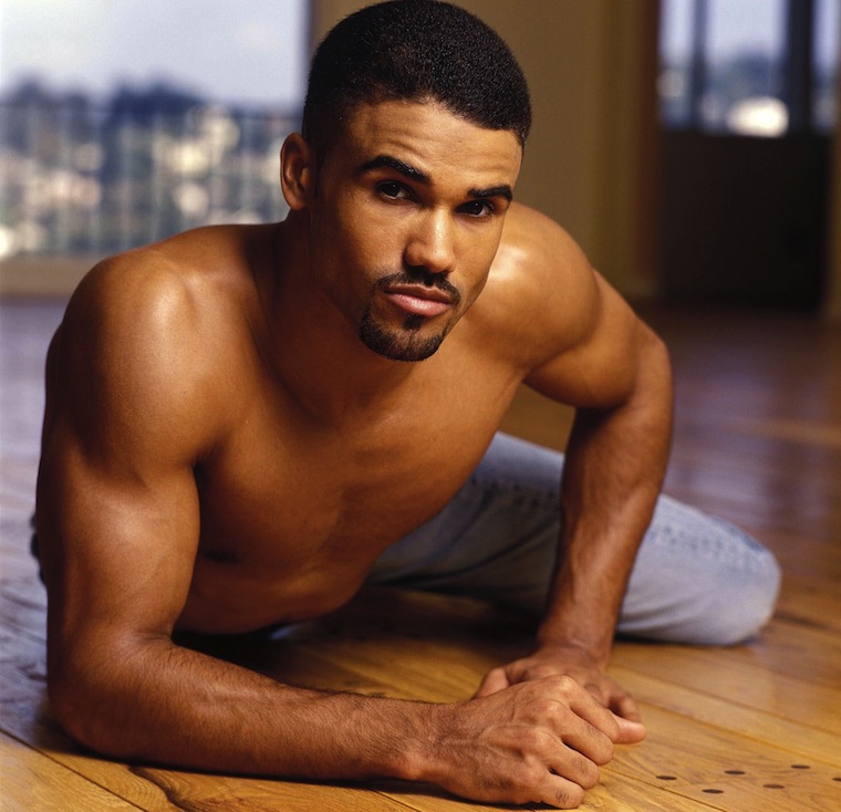 12shemarmoore100