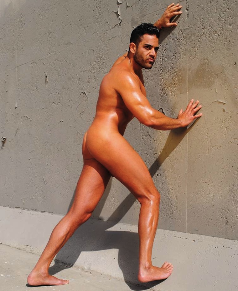 Hunk of the Day: Mike Shouhed.
