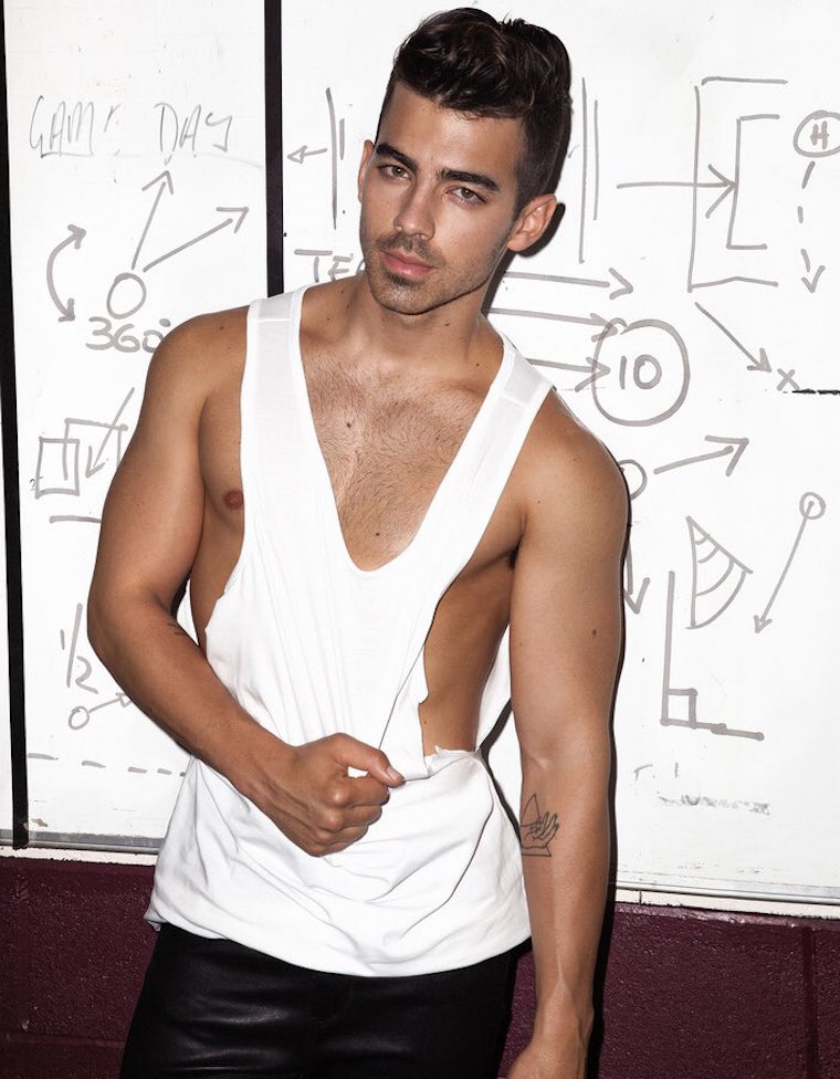 760px x 976px - Joe jonas is gay - Gay - XXX videos