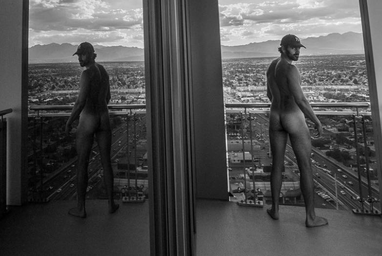 Heâ € ™ s. Nyle DiMarco and his naked ass. 