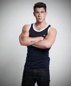 Nick Jonas Shows Off His Naked Butt | Alan Ilagan